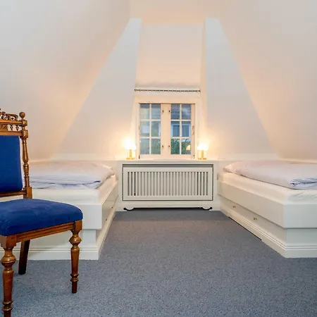 Friesenhaus Dose 1